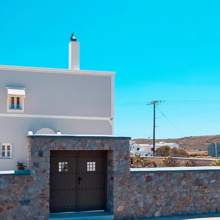 Ostria * Akrotírion